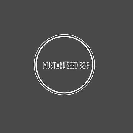 Mustard Seed B&B On The Llano Екстериор снимка