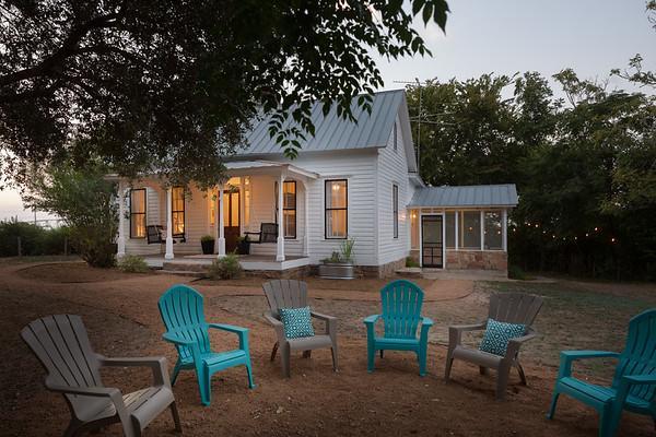 Mustard Seed B&B On The Llano Екстериор снимка