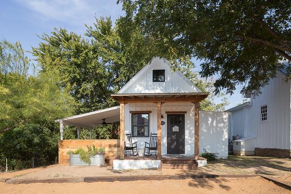 Mustard Seed B&B On The Llano Екстериор снимка