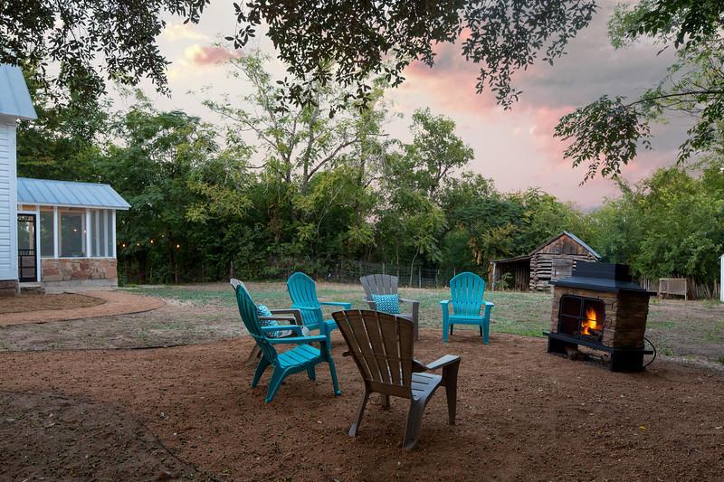 Mustard Seed B&B On The Llano Екстериор снимка